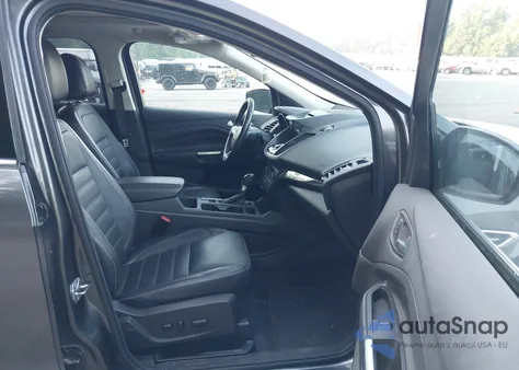 2017 Ford Escape Titanium z USA, uszkodzony, nr VIN 1FMCU9JD8HUA36798